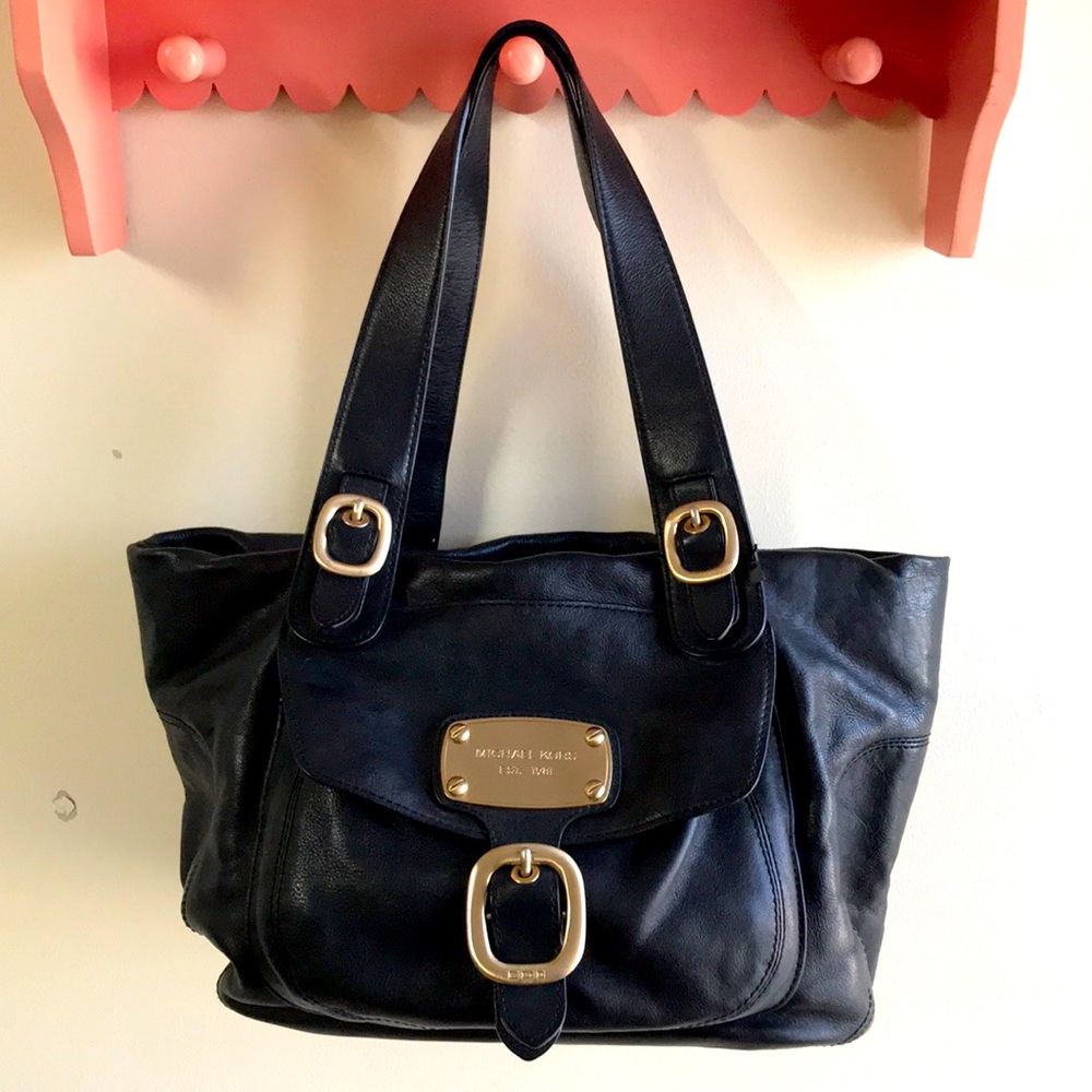 Michael Kors tote extra large Black leather gorgeous 2 top handle bag zip close